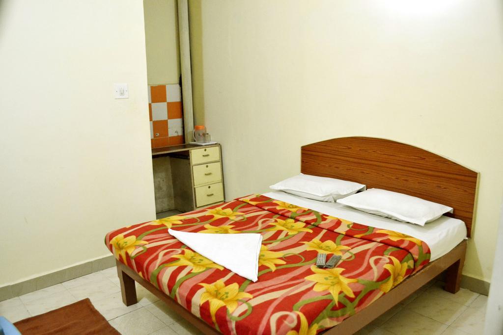 Galaxy Comforts Hotel ไมซอร์ ภายนอก รูปภาพ
