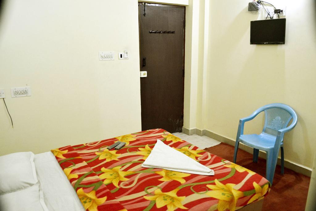 Galaxy Comforts Hotel ไมซอร์ ภายนอก รูปภาพ